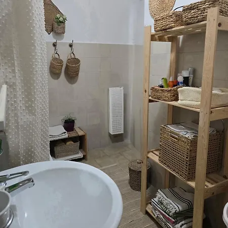 Finestra Sul Vesuvio *