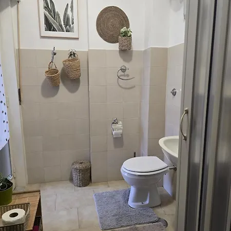 Finestra Sul Vesuvio *